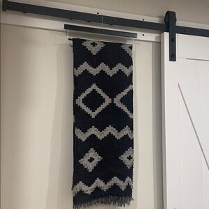 Wilfred Diamond Mosaic Blanket Scarf with Sparkle